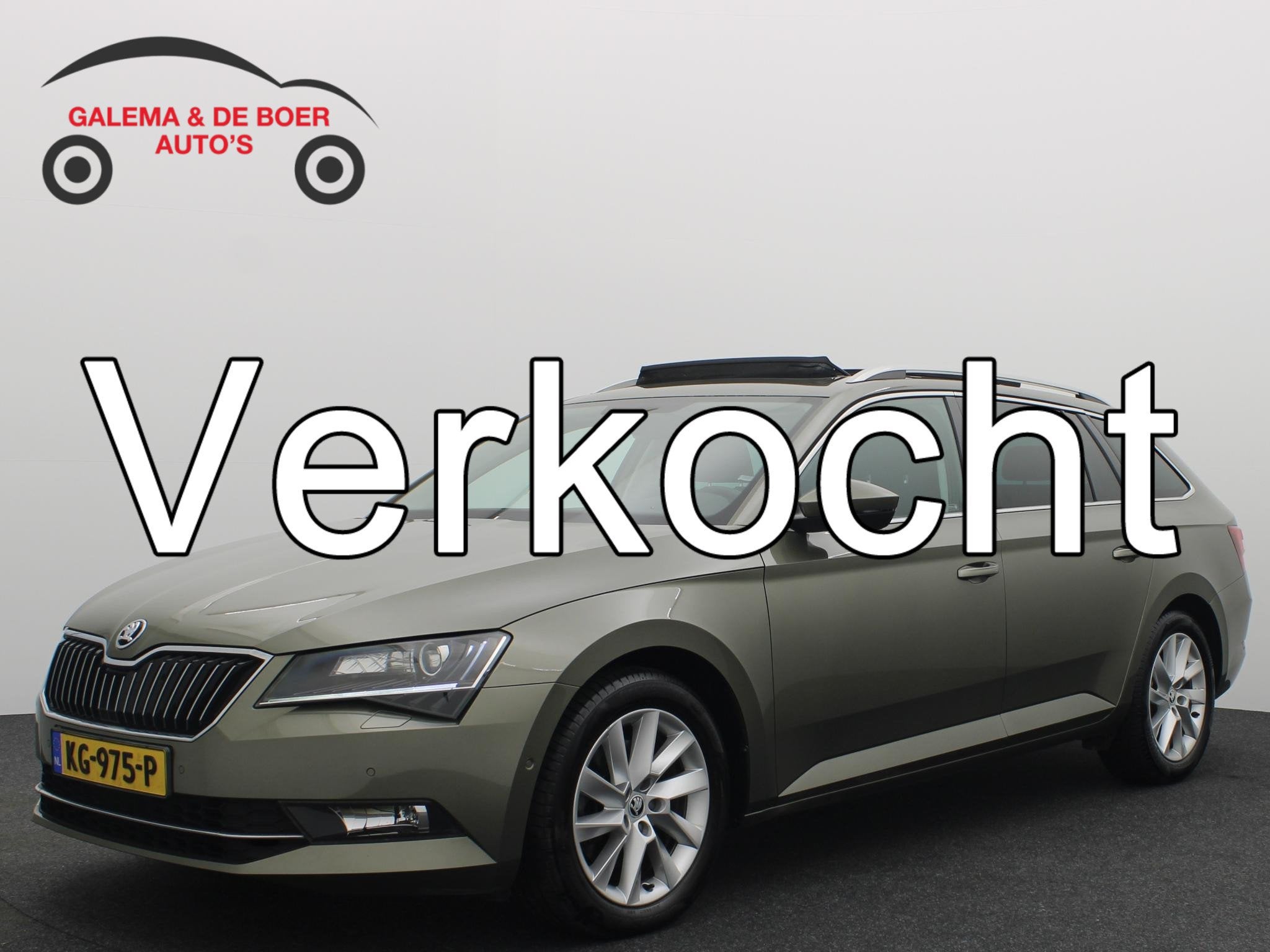 Skoda Superb Combi 1.8 TSI Style Business AUTOMAAT / TREKHAA, Auto's, Dealer onderhouden, Stof, 4 cilinders, 179 pk
