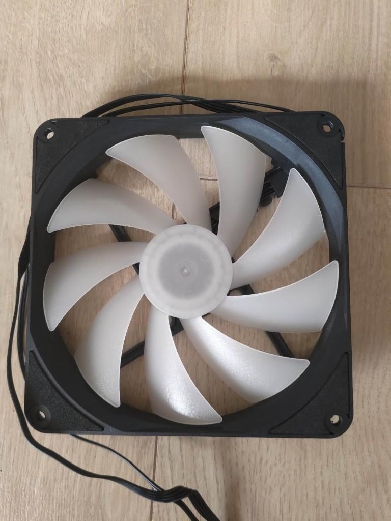 140mm Antec ARGB fan 6-pins, Ophalen of Verzenden, Gebruikt, Luchtkoeling