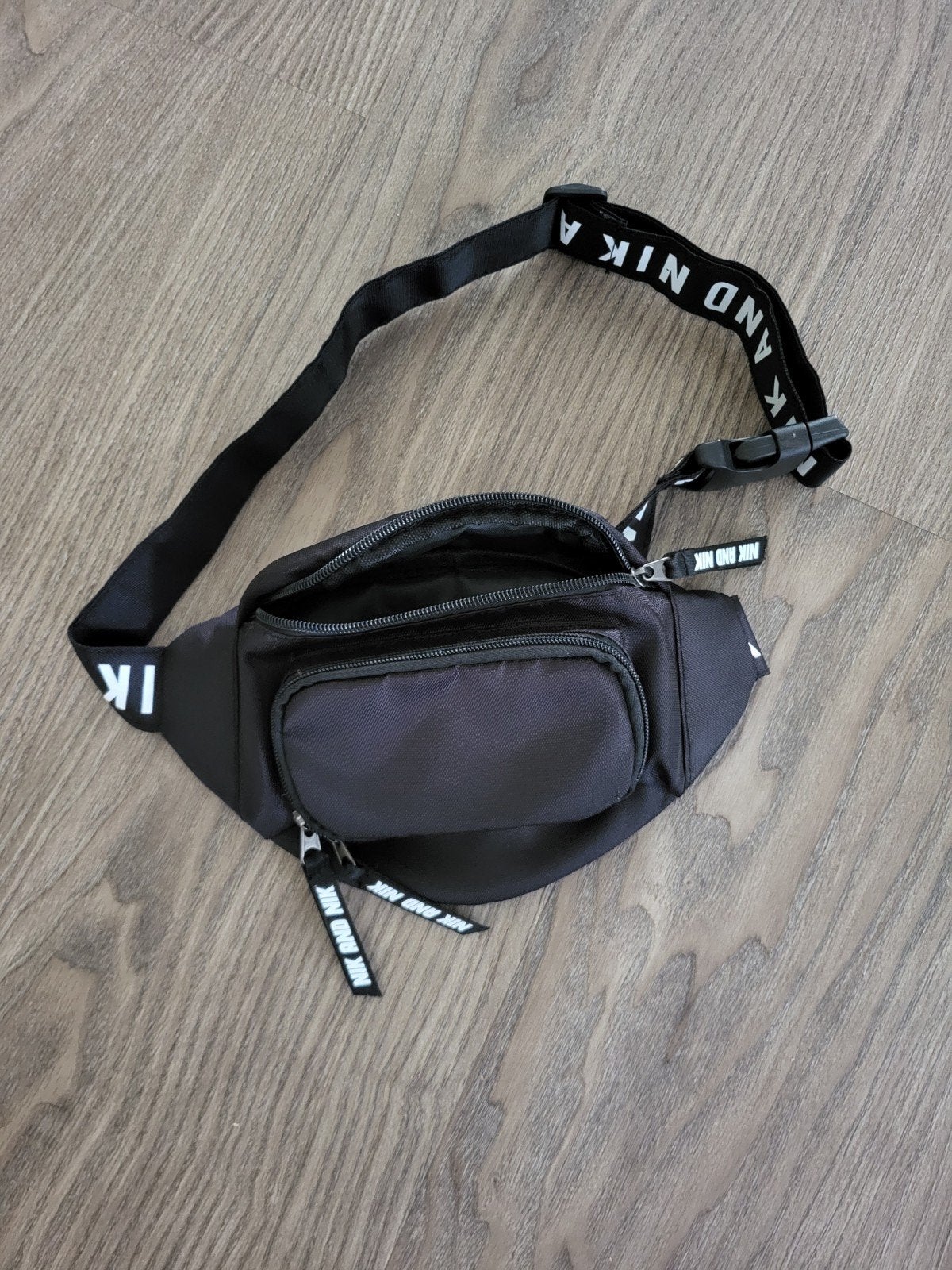 Nik & Nik heuptasje zwart, Ophalen of Verzenden, Zo goed als nieuw, Zwart, Overige typen