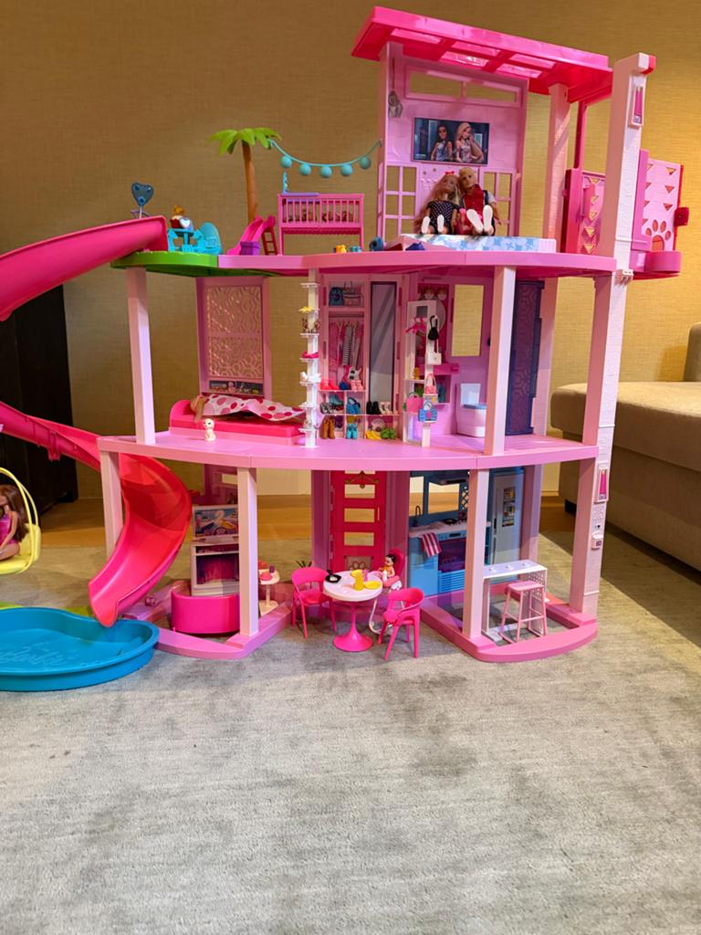 Barbie huis, Ophalen of Verzenden, Zo goed als nieuw, Poppenhuis