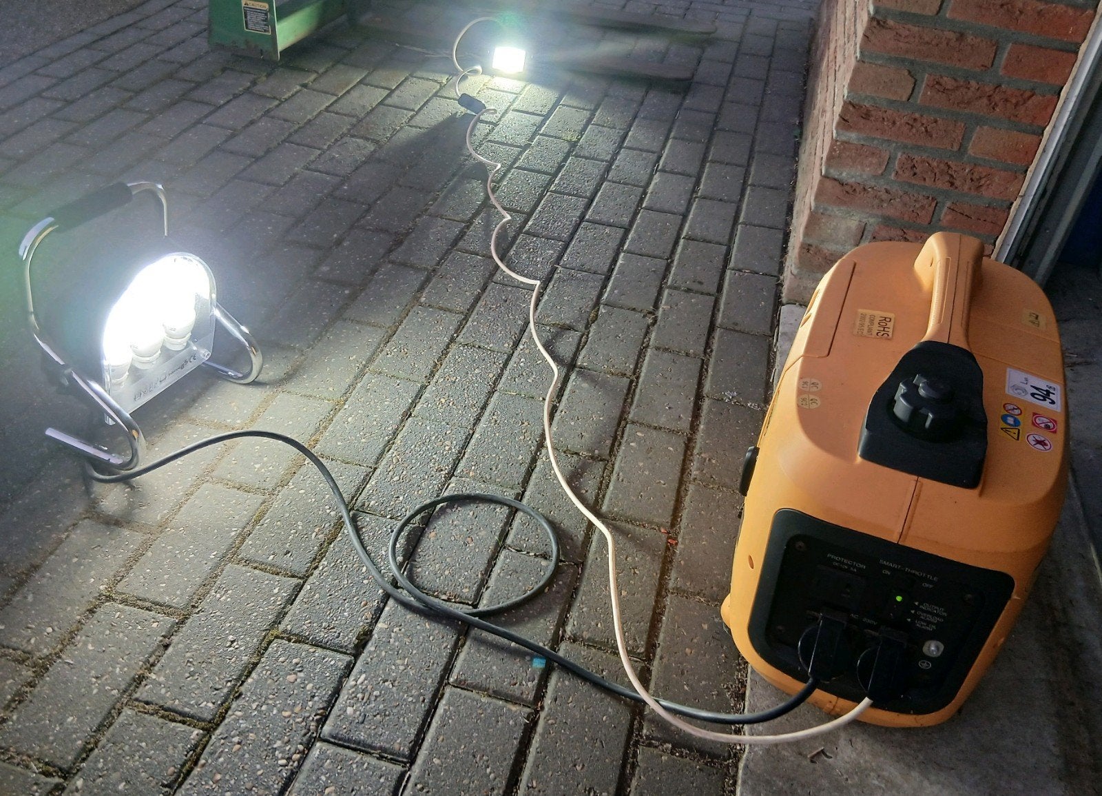 Kipor Inverter aggregaat 2000 watt, Ophalen, Benzine, Zo goed als nieuw, Geluidgedempt