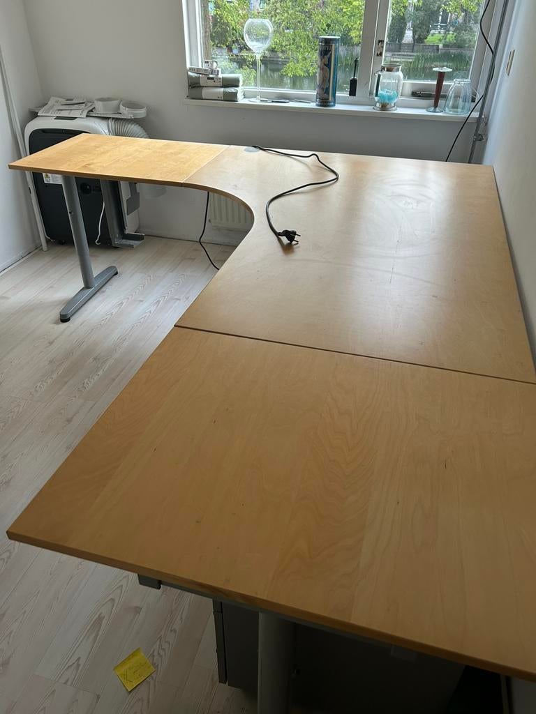 Gratis ophalen. Hoekburo Ikea, Huis en Inrichting, Bureaus, Demontabel, Gebruikt, Scandinavisch, 180 cm