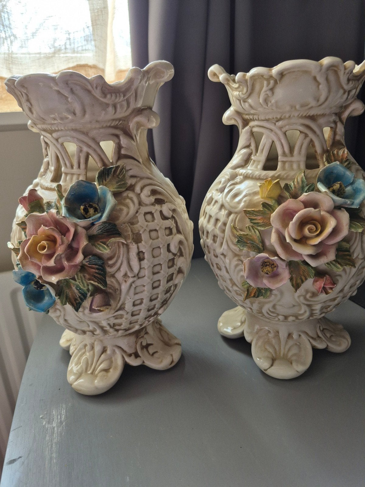 Set van 2 vintage Bassano vazen met bloemdecoratie, Ophalen