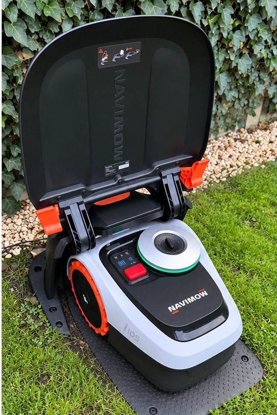 Segway Navimow i105E + Garage + 4G | April 2026, Tuin en Terras, Ophalen, Zo goed als nieuw, Minder dan 20 cm, Segway Navimow