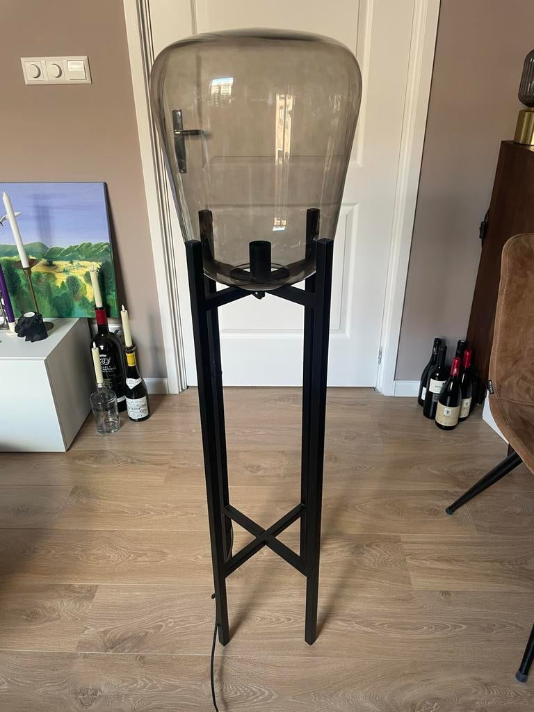 ETH vloerlamp Benn met rookglas en Edison lamp, Ophalen, Zo goed als nieuw, Glas, 100 tot 150 cm