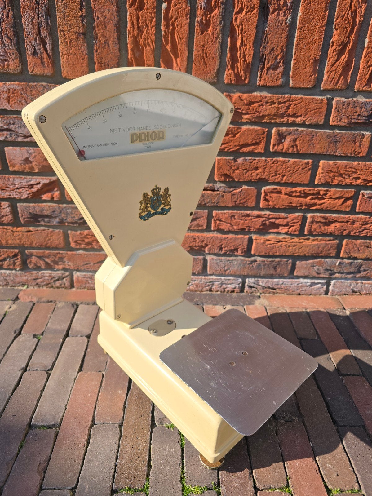 Vintage crèmekleurige weegschaal Prior, Type EB BOSKOOP 1975, Witgoed en Apparatuur, Weegschalen, Ophalen, Minder dan 10 kg, Winkelweegschaal