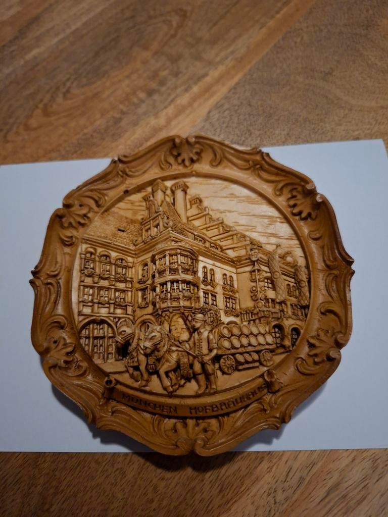 Te koop aangeboden mooi bordje Vintage München Hofbrauhaus, Overige onderwerpen, Houtsnijwerk, Minder dan 20 cm, Ophalen of Verzenden