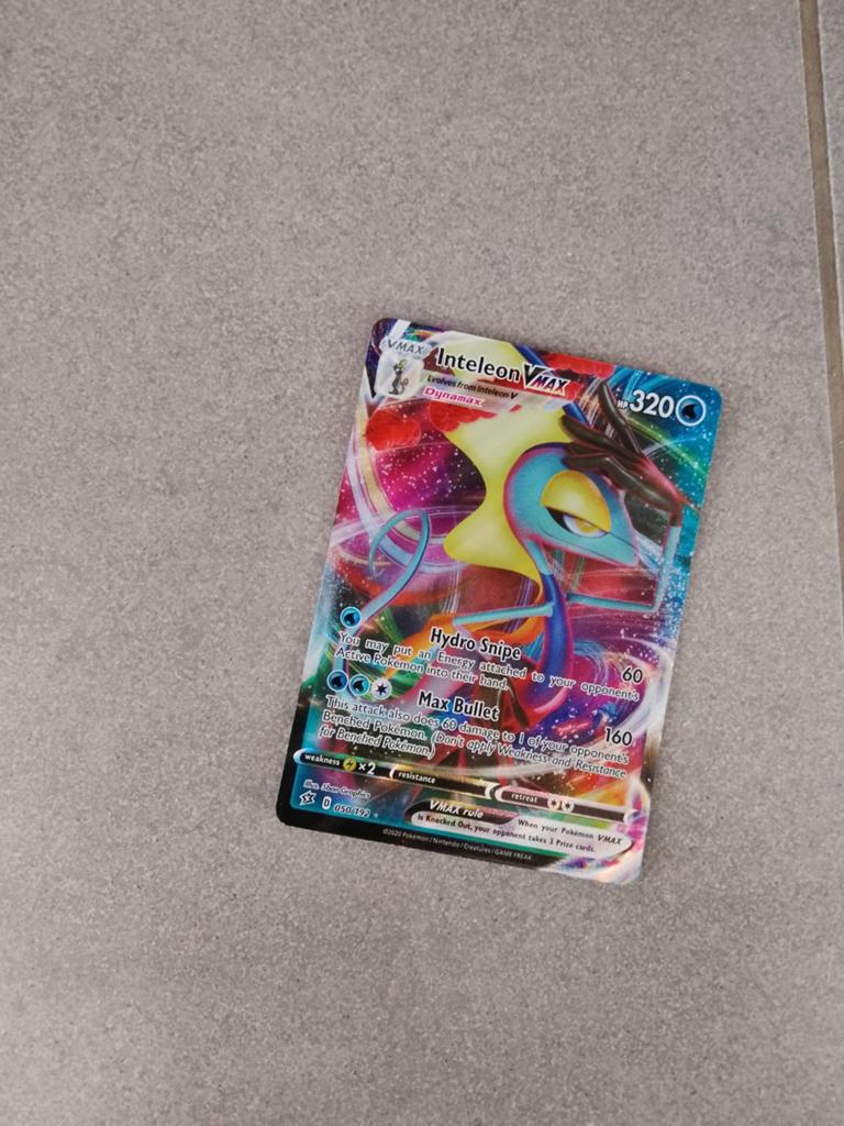 Inteleon VMAX Pokémon Kaart - Zo Goed als Nieuw, Ophalen of Verzenden, Zo goed als nieuw, Losse kaart, Foil