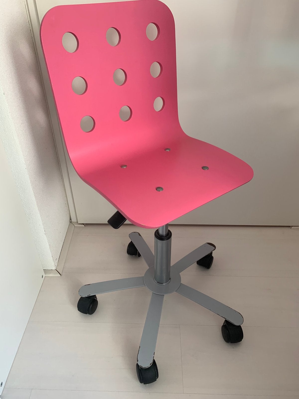 Roze IKEA Kinder Bureaustoel Jules in hoogte verstelbaar, Huis en Inrichting, Bureaustoelen, Gebruikt, Bureaustoel, Roze, Ophalen