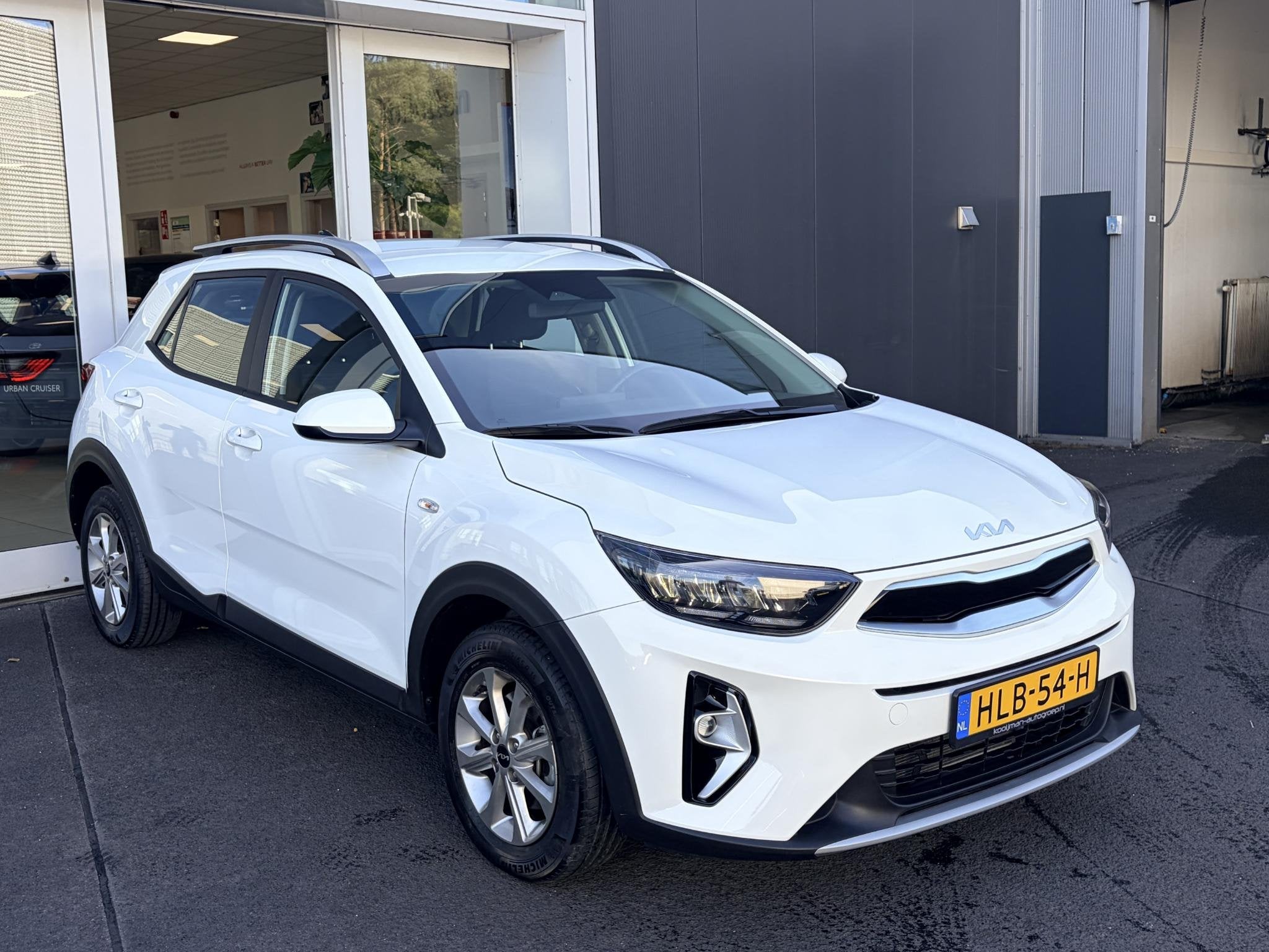 Kia Stonic 1.0 T-GDi MHEV DynamicLine | Lichtmetalen Velgen, Voorwielaandrijving, Euro 6, Wit, Origineel Nederlands