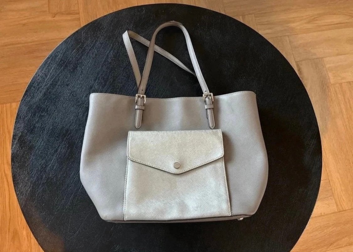 Michael Kors tas, zilver, grijs., Sieraden, Tassen en Uiterlijk, Ophalen of Verzenden, Gebruikt, Overige kleuren, Handtas