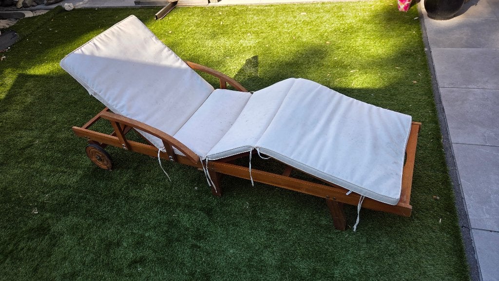 Opklapbare ligstoel met kussen, Tuin en Terras, Ophalen, Gebruikt, Hout, Verstelbaar