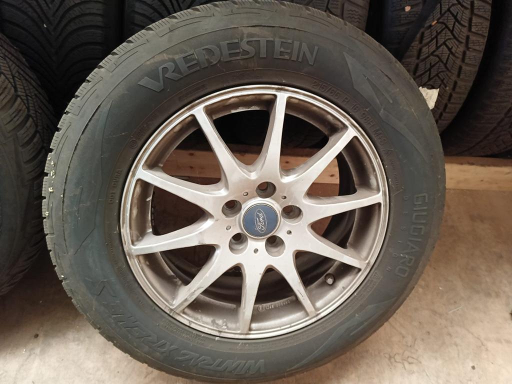 Banden en velgen Ford Kuga, 16 inch, Ophalen, 16 inch, Banden en Velgen, Winterbanden