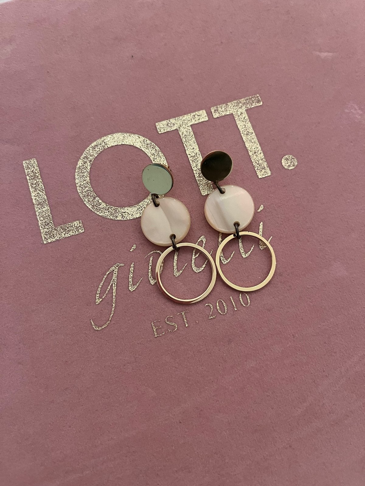 Lott oorbellen zo goed als nieuw, Sieraden, Tassen en Uiterlijk, Overige materialen, Hangers, Ophalen of Verzenden, Zo goed als nieuw