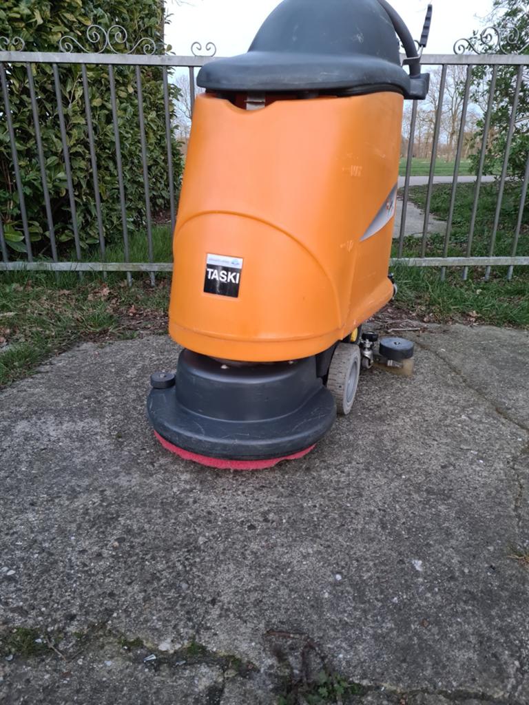 Schrobmachine, schrobzuigmachine Taski swingo 750B, Ophalen