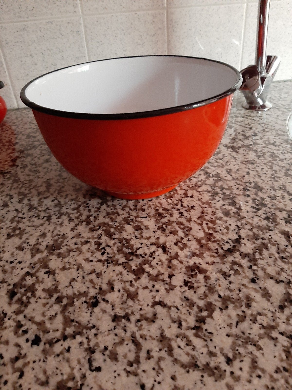 Rood emaille schaal, Overige materialen, Ophalen of Verzenden, Zo goed als nieuw, Bord(en)