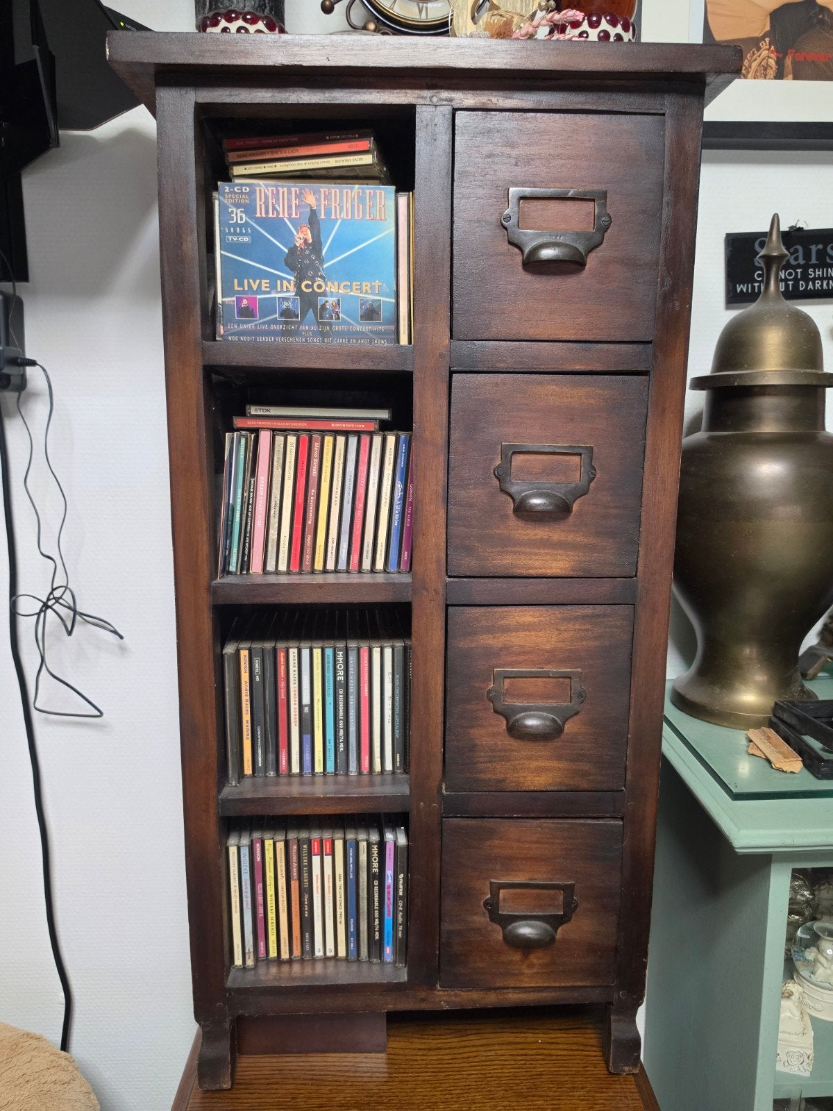 koloniaal cd kastje, Huis en Inrichting, Woonaccessoires | Cd- en Dvd-rekken, Ophalen, Gebruikt, Hout, Cd's