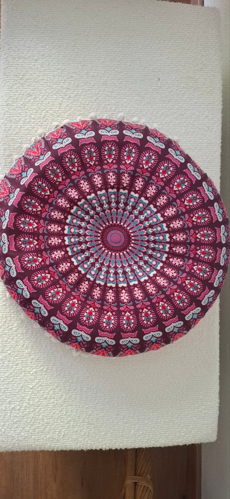Rond Mandala Kussen met Pompons - Paars/Roze/Blauw, Sport en Fitness, Ophalen, Zo goed als nieuw