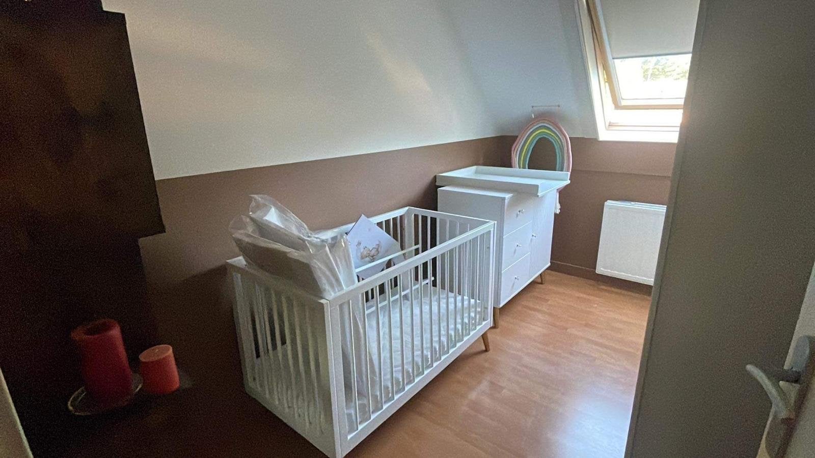 Ledikant en commode set, Ophalen, Gebruikt, Ledikant
