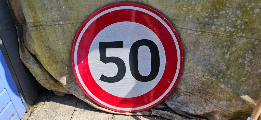50 verkeersbord, Ophalen