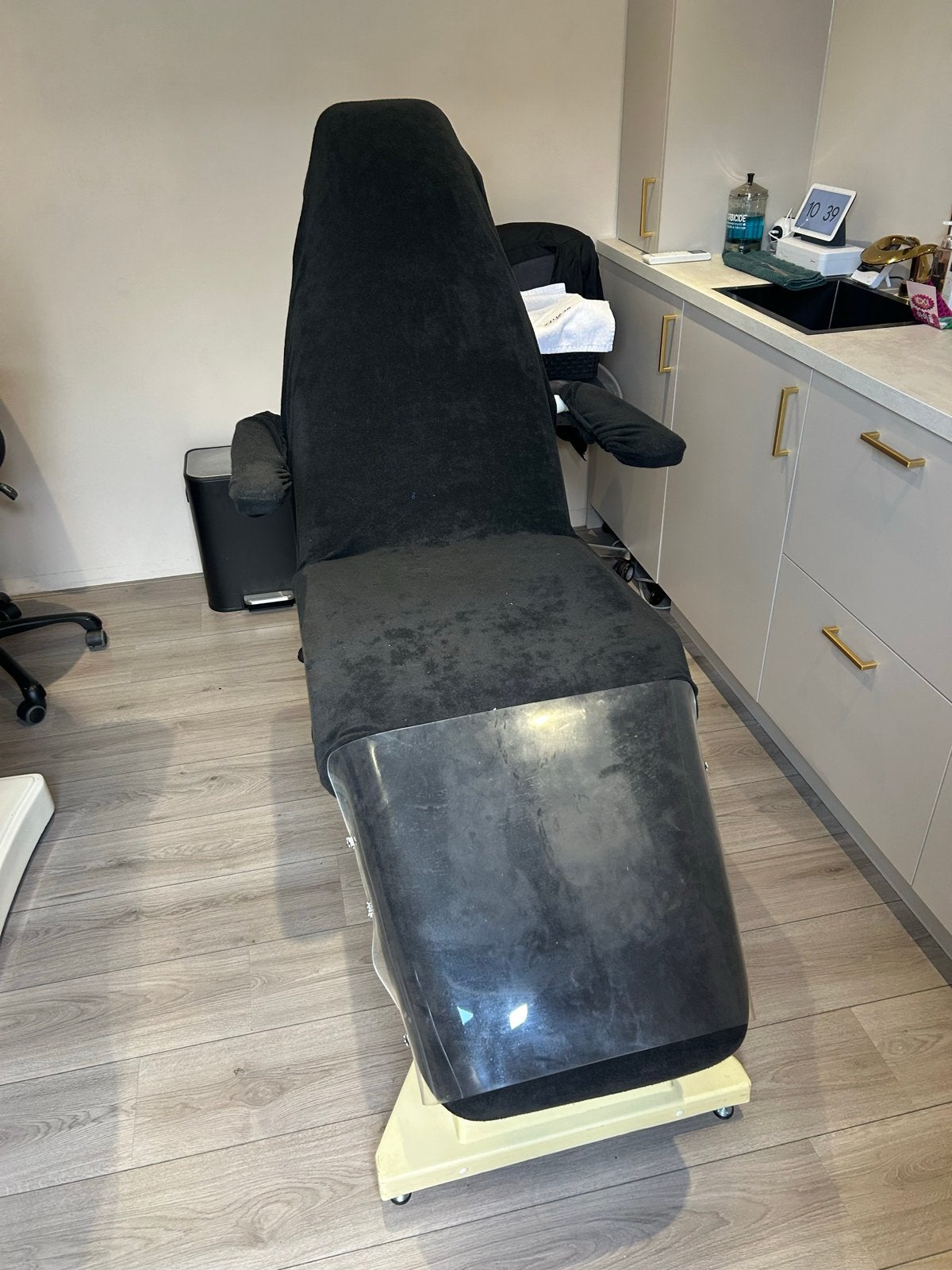 Ergonomische behandelstoel / moet zsm weg