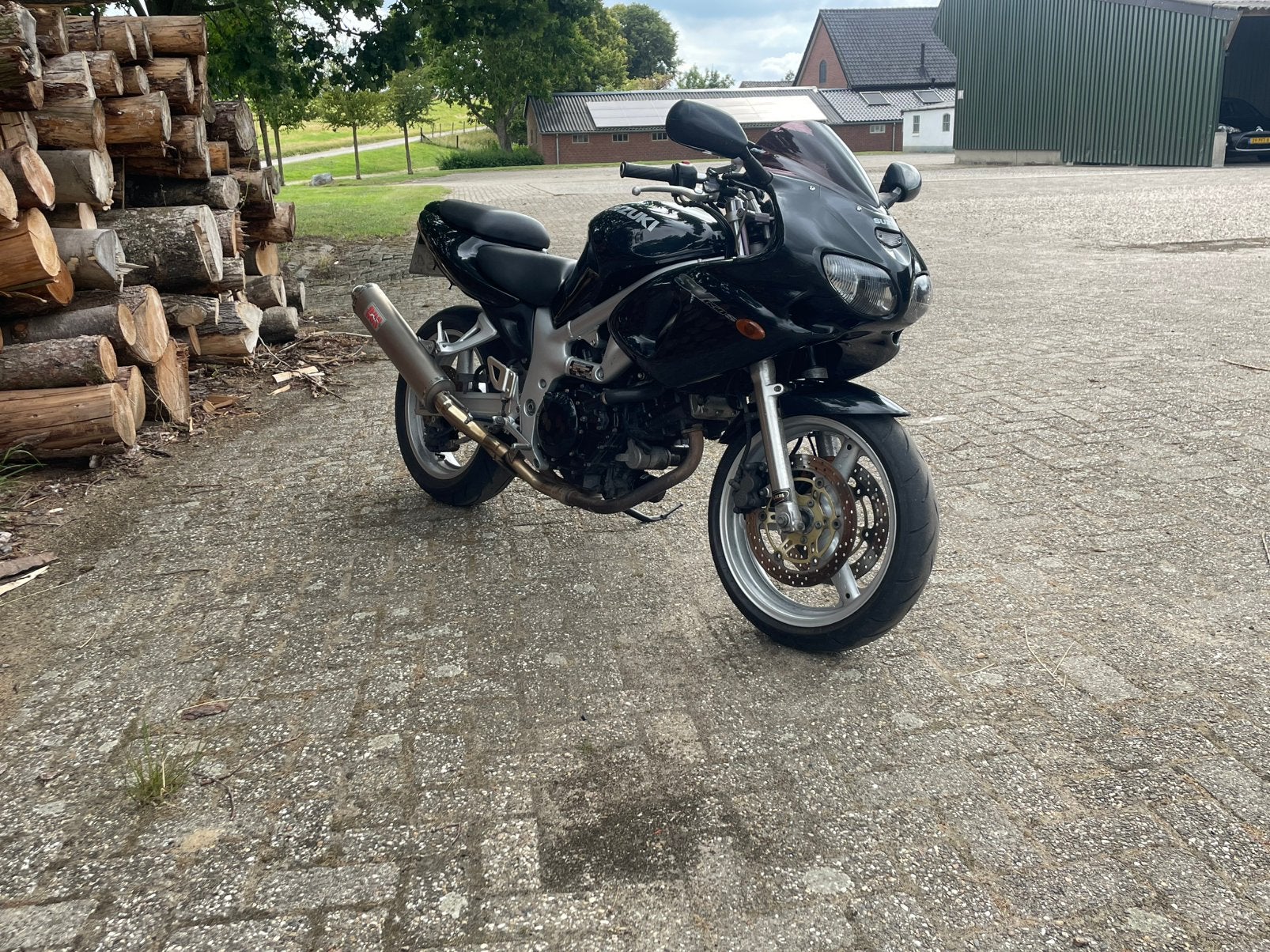 Suzuki SV650 A2/25KW, 2 cilinders, Gebruikt, Minimaal motorrijbewijs A2, Handgeschakeld