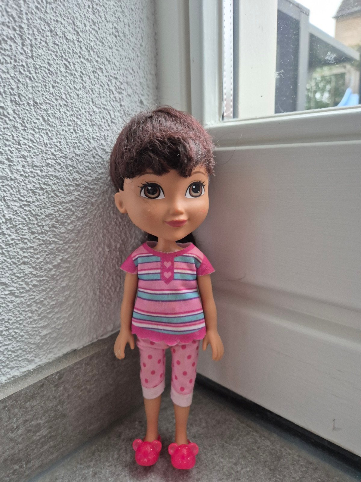 pop dora, Ophalen