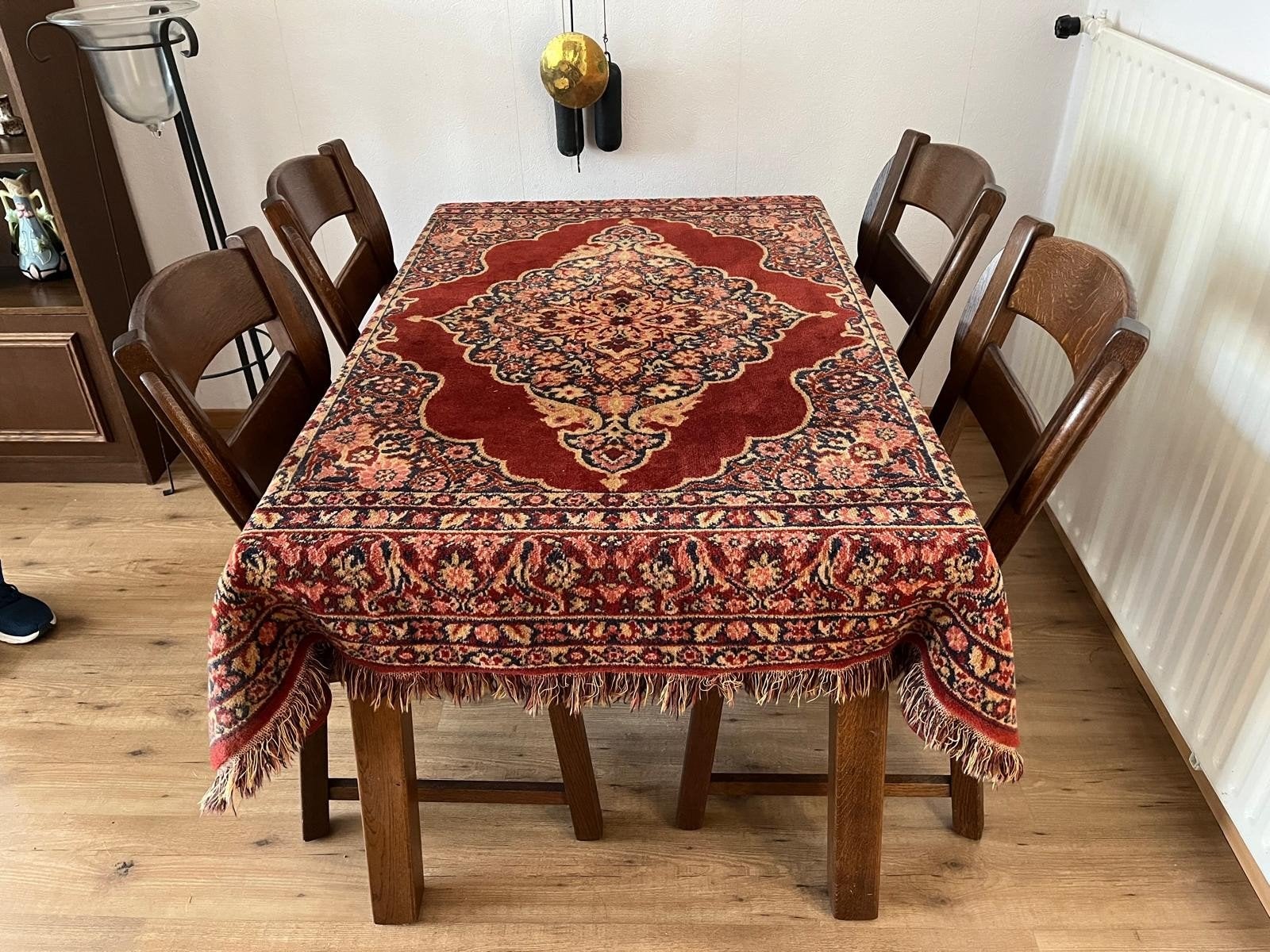 Eettafel met 4 stoelen - massief hout, Ophalen, Zo goed als nieuw, Vier personen, Rechthoekig