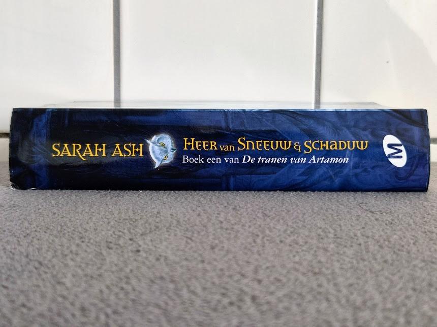 Heer van sneeuw en schaduw - Sarah Ash, Boeken, Ophalen of Verzenden, Gelezen, Sarah Ash