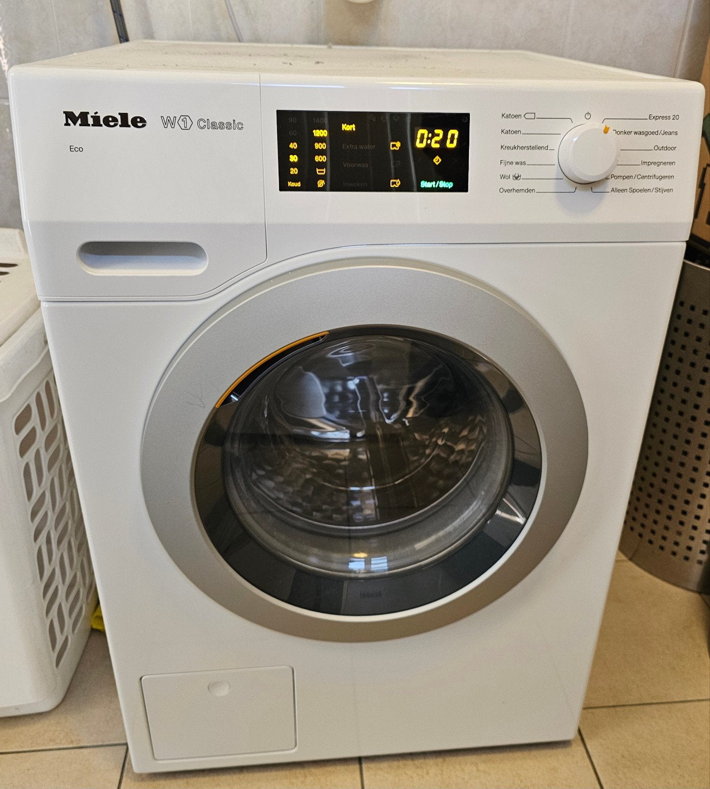 Miele Wasmachine A+++, 6 tot 8 kg, Ophalen, 1200 tot 1600 toeren, 85 tot 90 cm