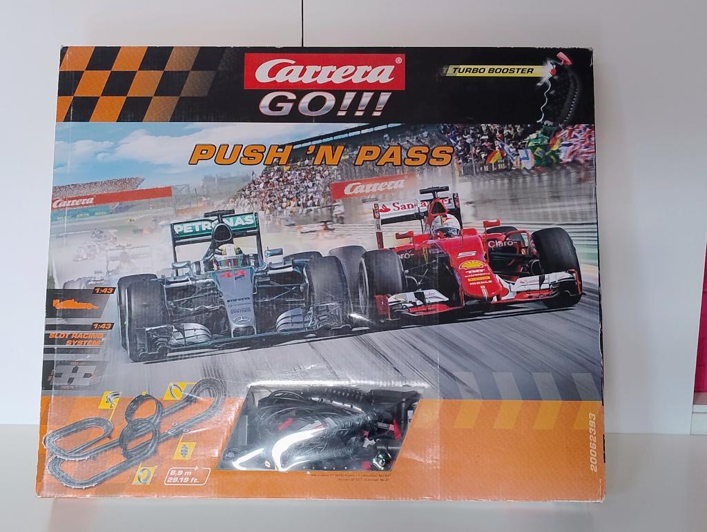 Carrera racebaan Go - Compleet in doos & 2 gave F1 raceautos, Ophalen, Racebaan, Carrera, Zo goed als nieuw
