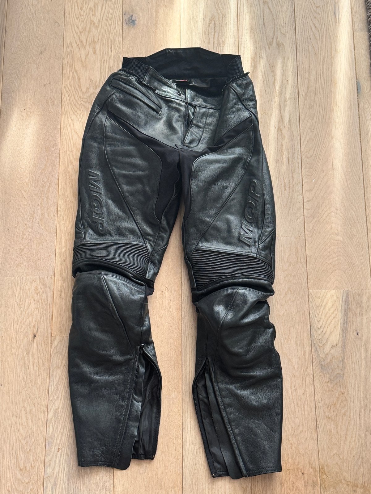 MQP Leren Motorbroek Maat 46H met Knie- en Heupbescherming, Motoren, Broek | leer, Heren, MQP, Ophalen of Verzenden