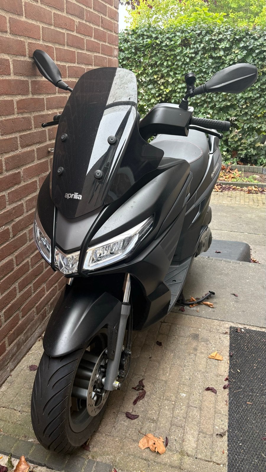 Aprilia SXR 50 Scooter - Zo goed als nieuw, Ophalen, Maximaal 45 km/u, SR 50, Zo goed als nieuw
