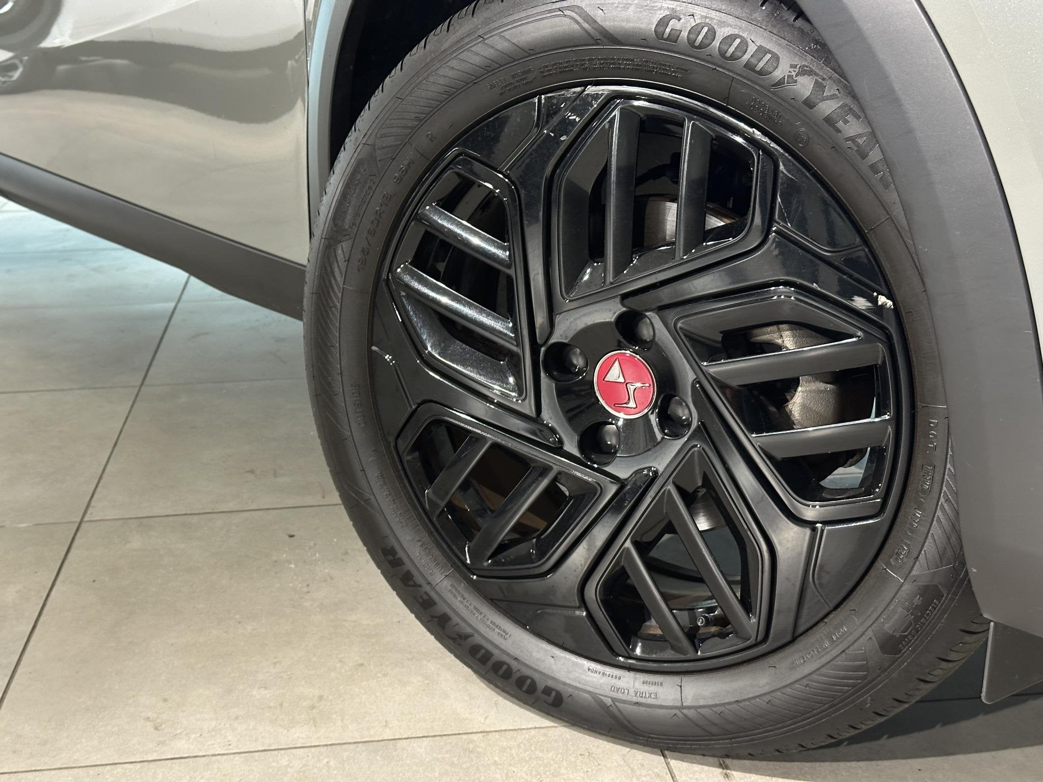 DS 3 E-Tense Performance Line+ 54 kWh, Auto's, 12 maanden, Gebruikt, Zwart, 156 pk