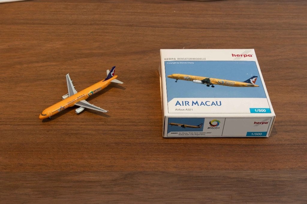 Air Macau Airbus A321 schaal 1:500 van Herpa., Overige merken, 1:200 of kleiner, Ophalen of Verzenden, Zo goed als nieuw