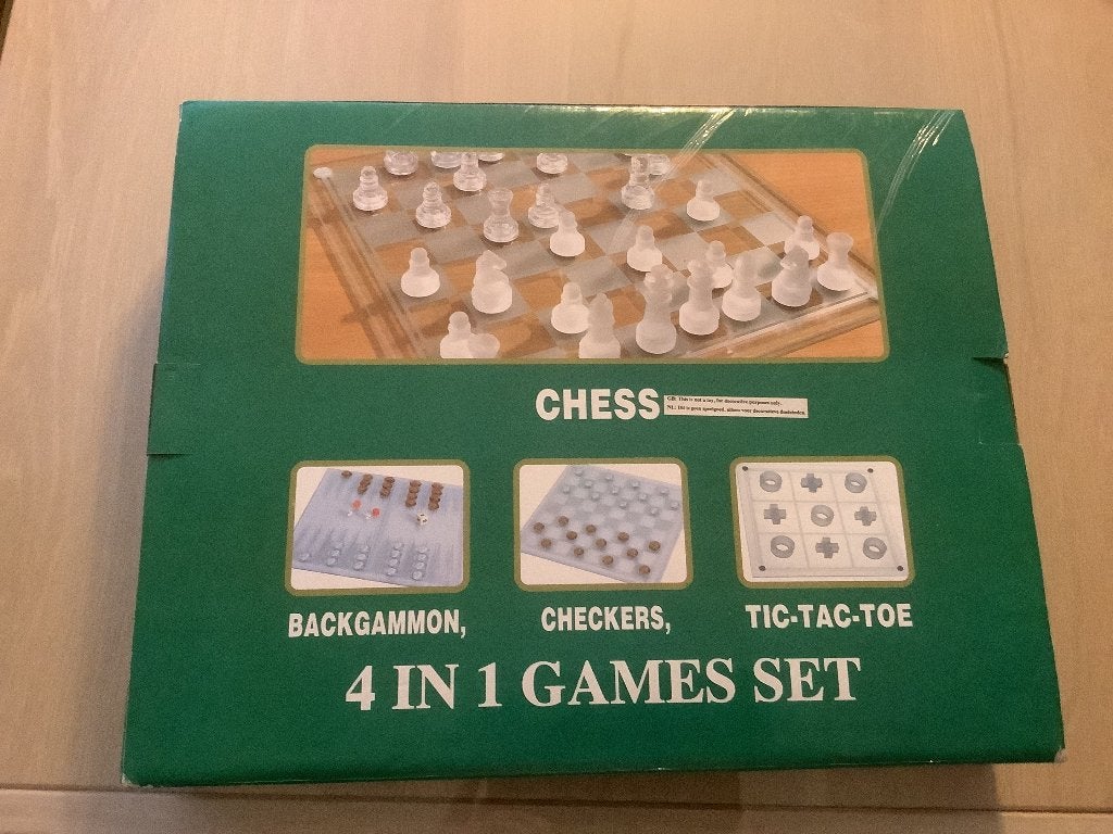CHESS SET 4 IN 1 GAMES SET, Ophalen, Nieuw