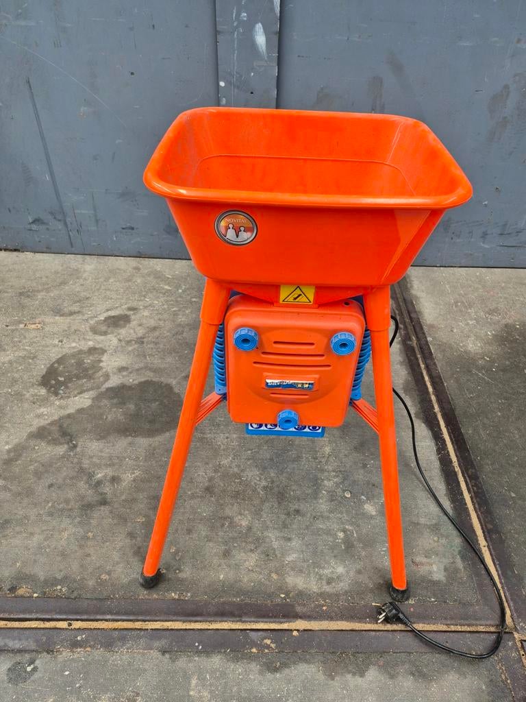 Novital Davide 4V Elektrische Crusher., Ophalen of Verzenden, Gebruikt, Molen