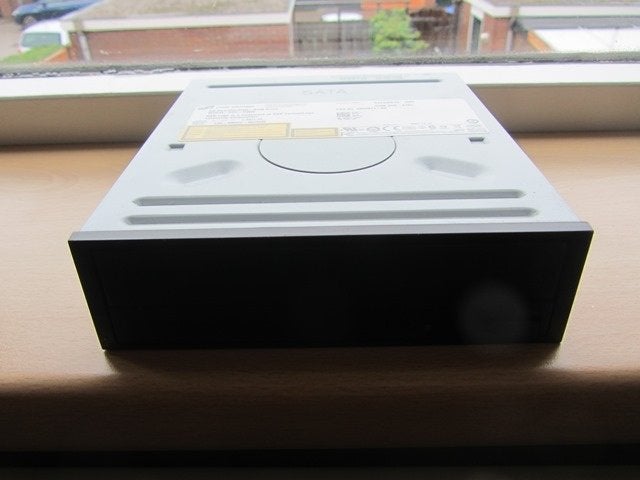 Hitachi/LG GCC-H30N 48x32x40 CD-RW/16x DVD-ROM SATA Drive, Computers en Software, Optische drives, Intern, Dvd, Ophalen of Verzenden
