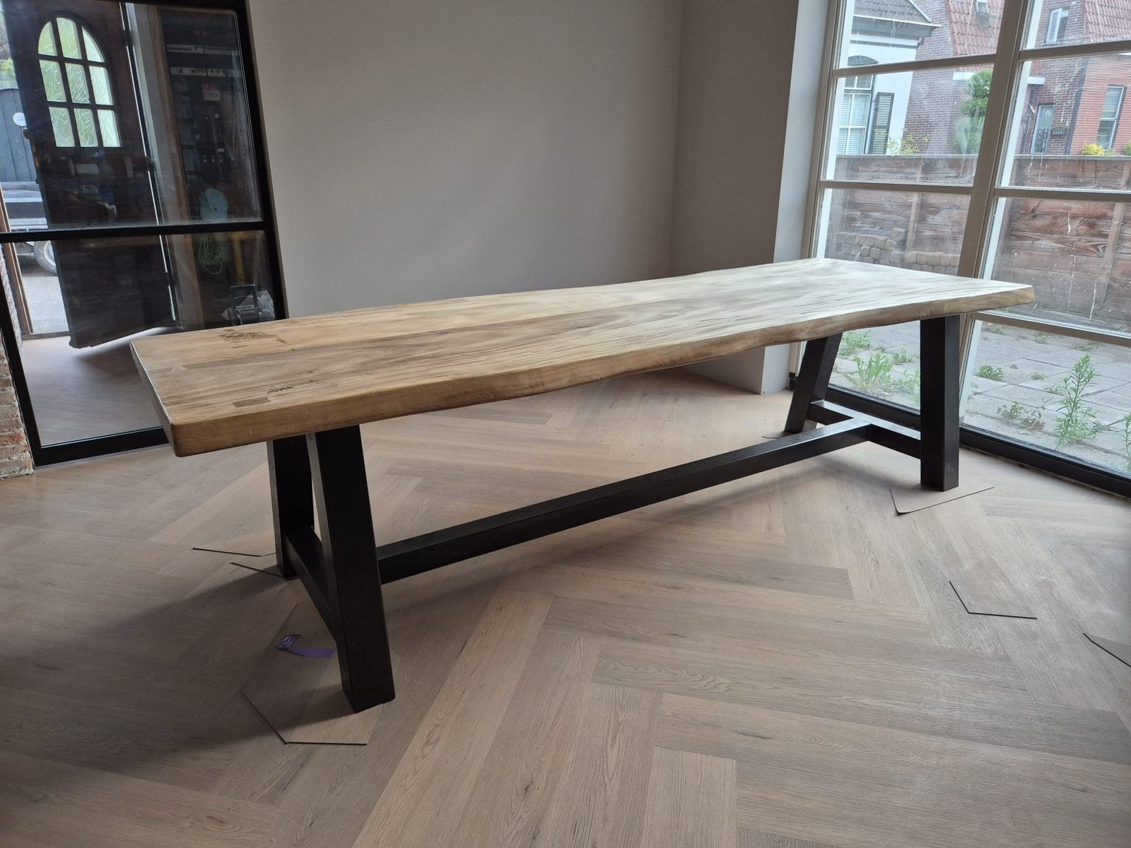 Eettafel boomstam industrieel, Ophalen, Gebruikt, Hout