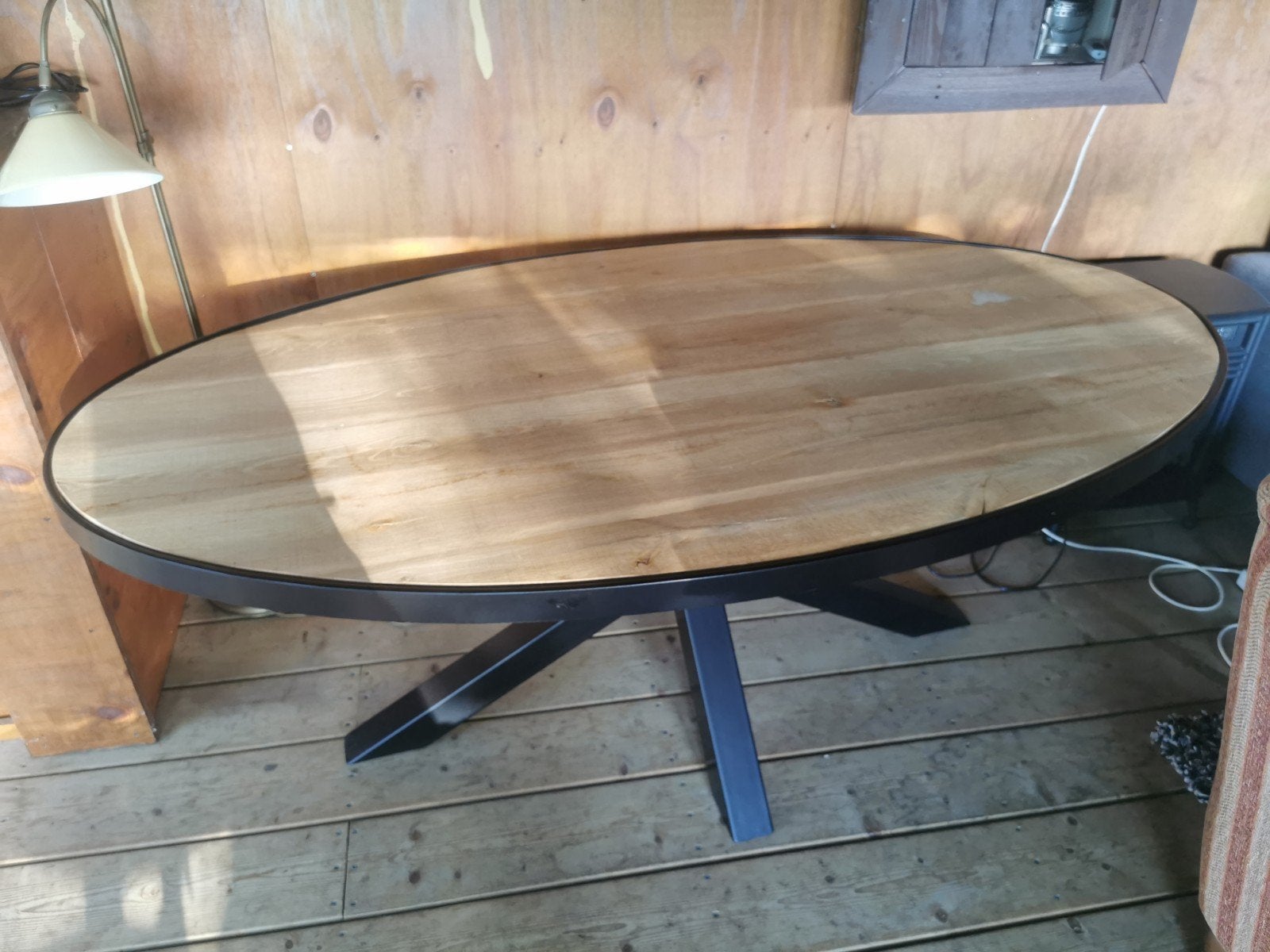 Robuuste Ovale Eettafel - 202x113x77 cm, Huis en Inrichting, Tafels | Eettafels, Gebruikt, 100 tot 150 cm, 200 cm of meer, Industrieel, Modern