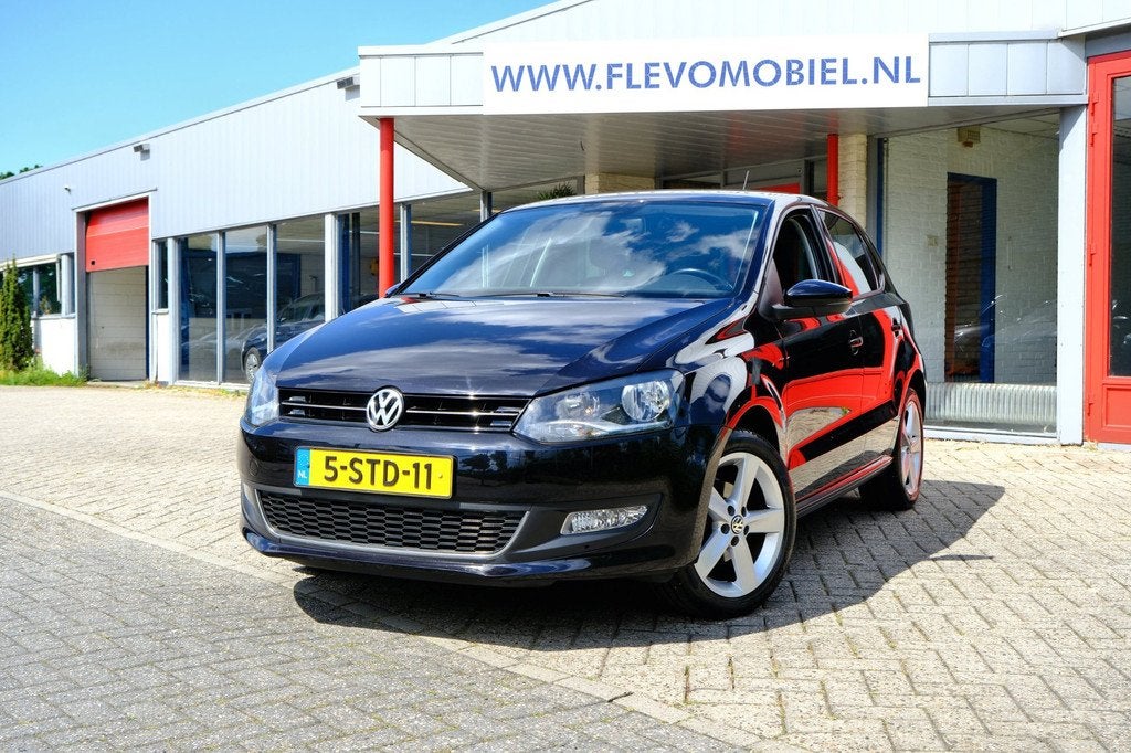 Volkswagen Polo 1.2 TSI BlueMotion 90pk Highline 5-drs Clima, Voorwielaandrijving, Euro 5, 4 cilinders, Zwart