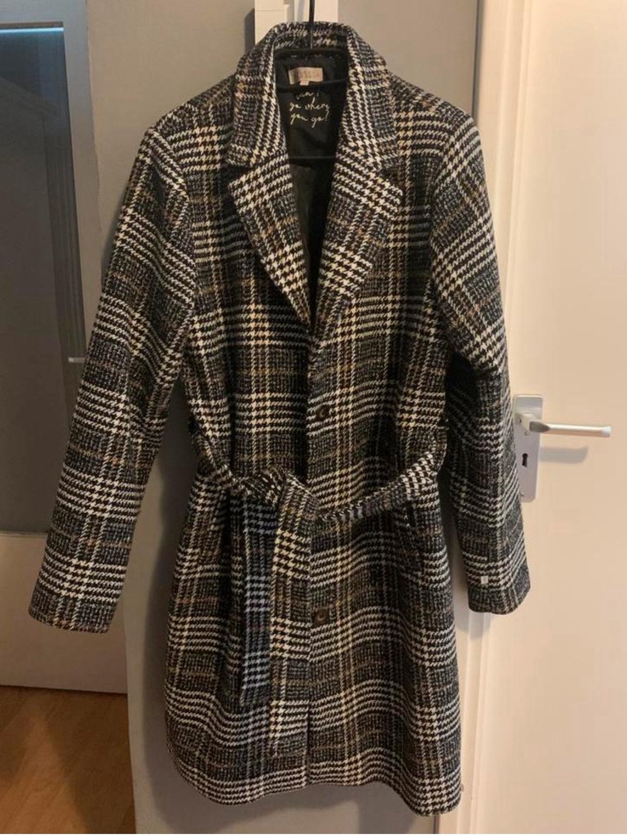 Herfst/winterjas Zusss (maat L) met bijpassende sjaal, zgan, Kleding | Dames, Jassen | Winter, Ophalen of Verzenden, Zo goed als nieuw