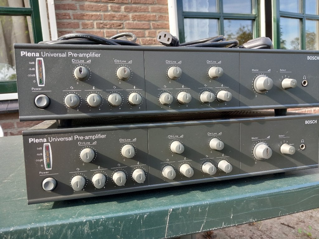Voorversterker, Audio, Tv en Foto, Overige merken, Overige systemen, Ophalen of Verzenden, Zo goed als nieuw
