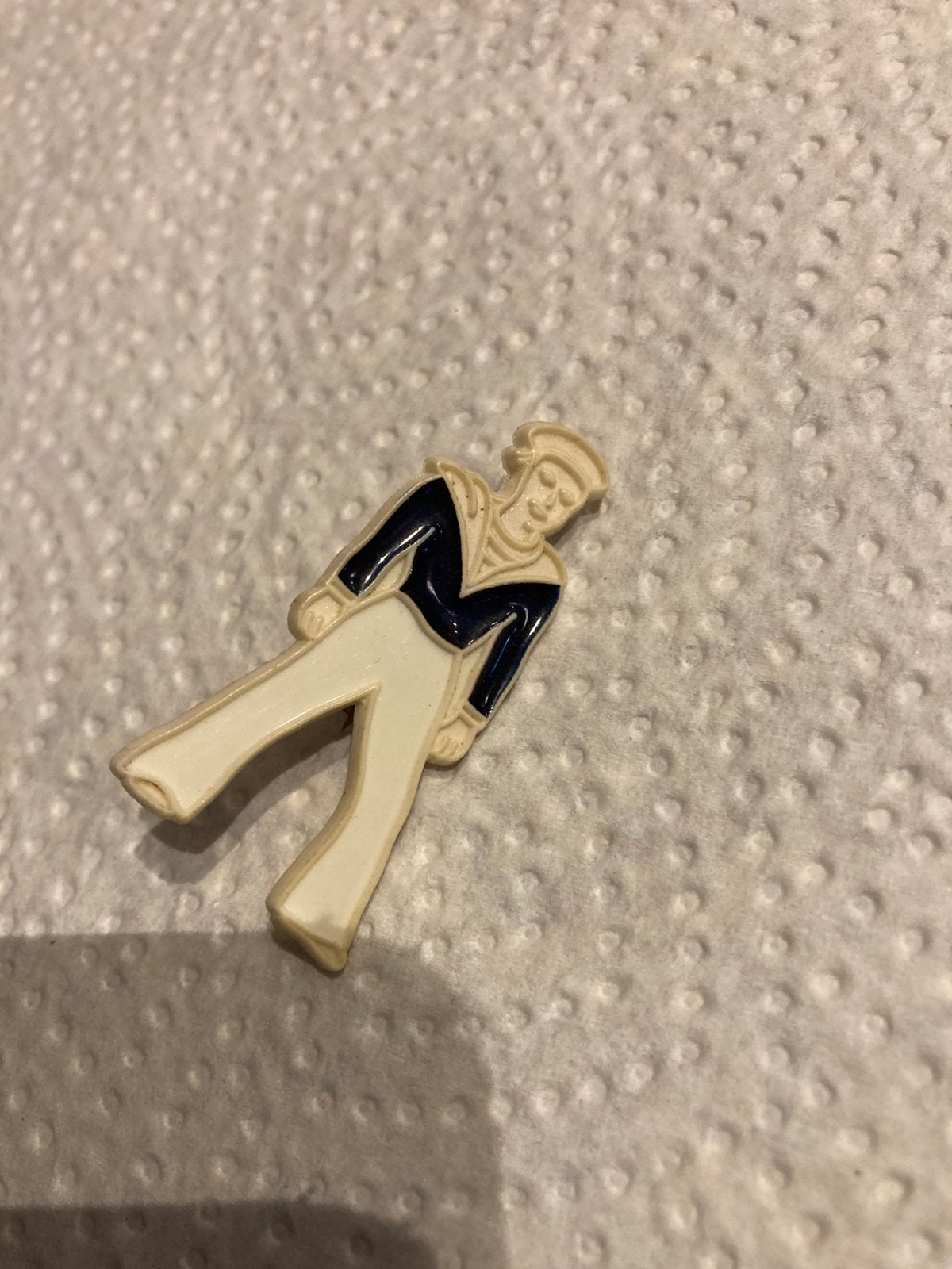Oude broche matroos, Ophalen of Verzenden, Zo goed als nieuw, Overige kleuren, Overige materialen