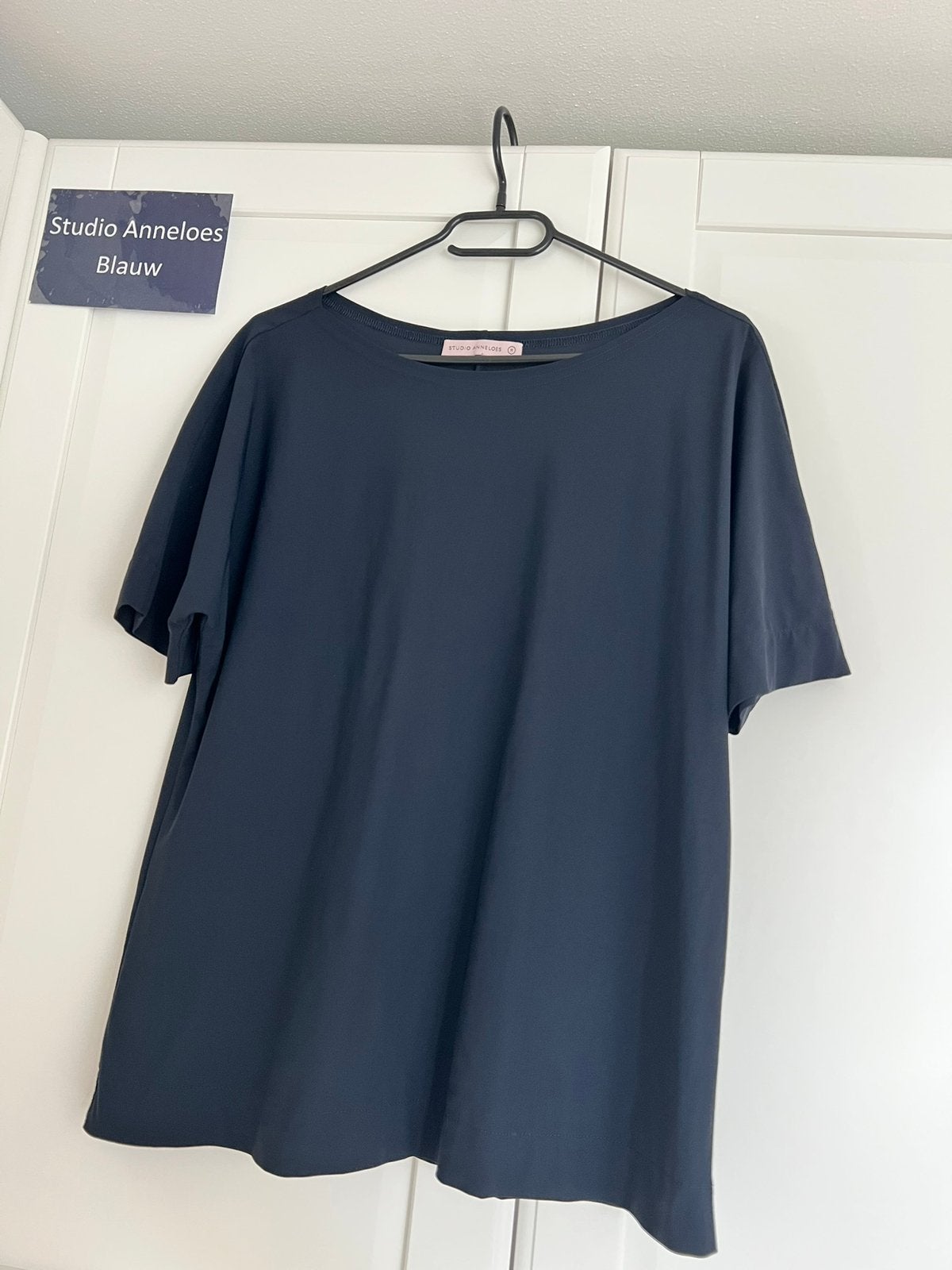 Studio anneloes alisa shirt m donkerblauw travelstof, Kleding | Dames, Maat 38/40 (M), Blauw, Ophalen of Verzenden, Zo goed als nieuw