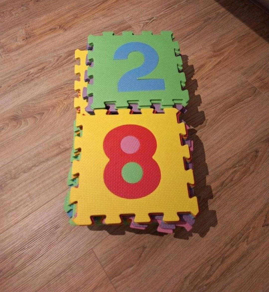 Kleurrijke speelmat / puzzelmat met cijfers, Ophalen, Zo goed als nieuw, Speelkleed