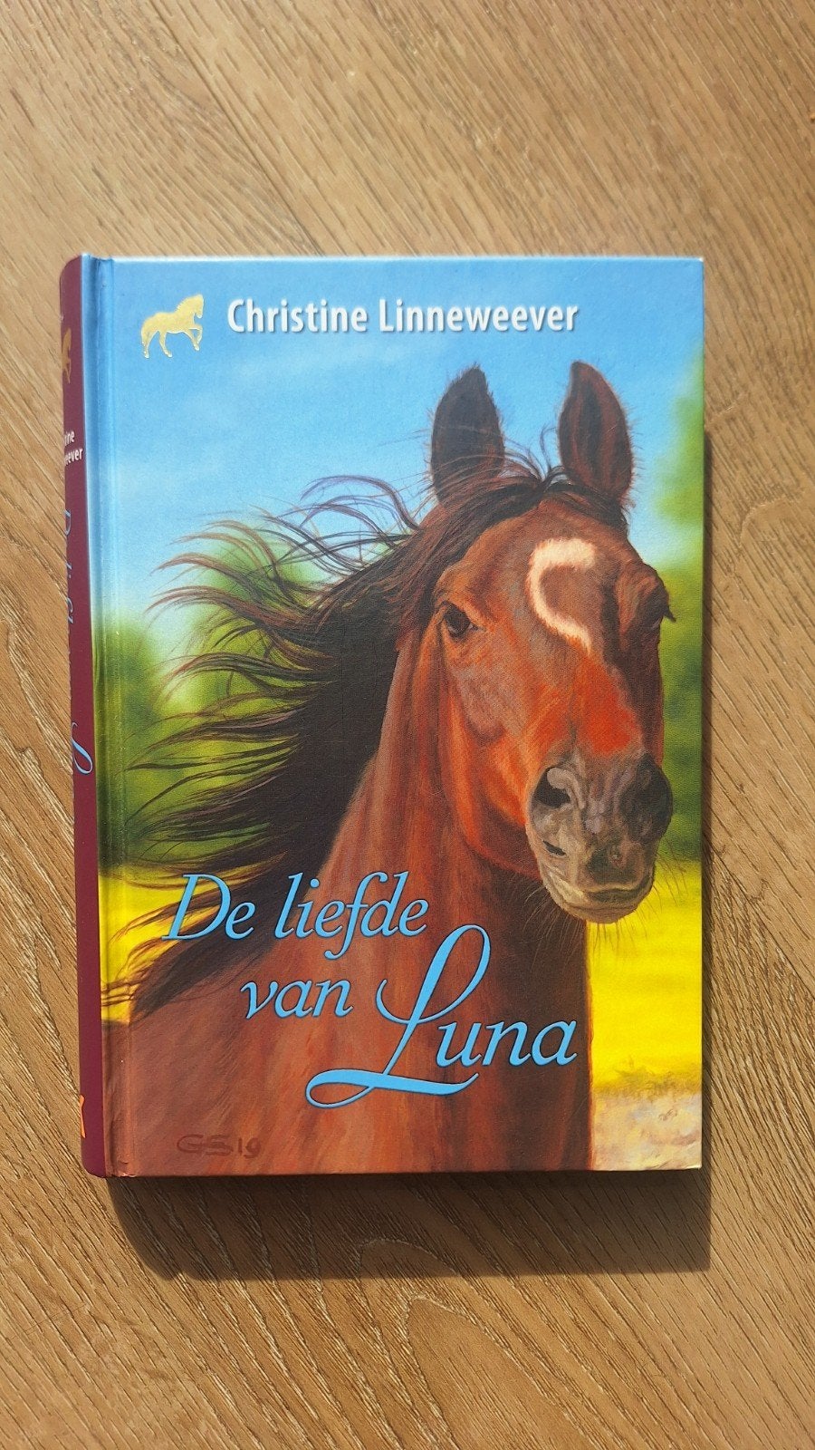 De liefde van Luna van Christine Linnewever, Ophalen of Verzenden, Zo goed als nieuw, Paarden of Pony's