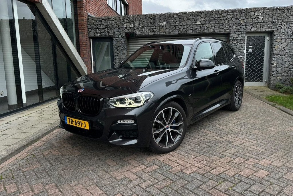 BMW X3 xDrive20i Aut. Bj2018 / High Exe / M Sport / 360/PANO, 1998 cc, 4 cilinders, 2000 kg, Vierwielaandrijving