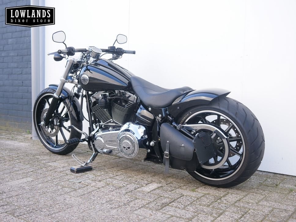 HARLEY-DAVIDSON BREAKOUT FXSB (bj 2014), 2 cilinders, 1690 cc, HARLEY-DAVIDSON, Bedrijf