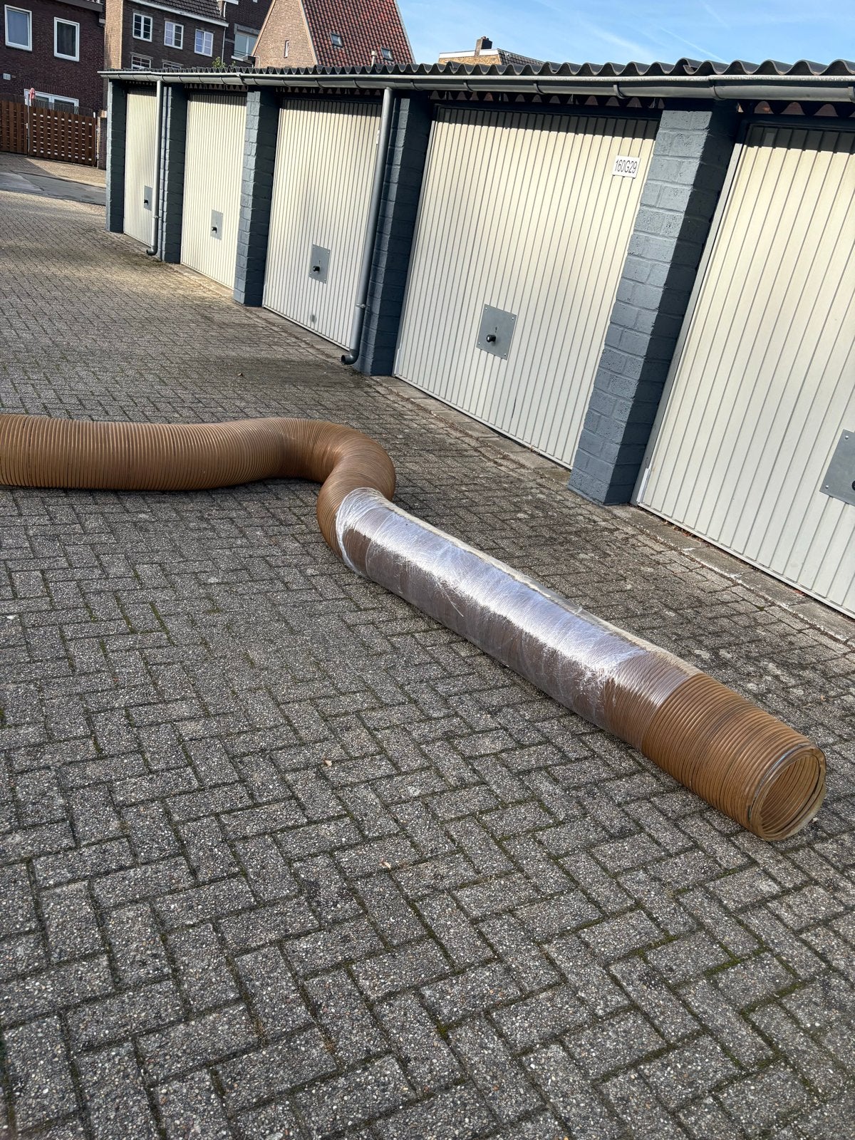 Afzuig slang, Ophalen, Gebruikt, Afzuiger